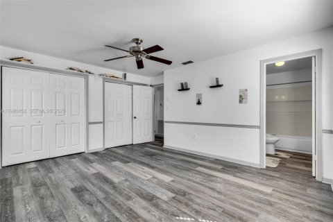 House in Winter Haven, Florida 4 bedrooms № 2043984 - photo 18