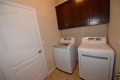 Casa en alquiler en Sarasota, Florida, 3 dormitorios, 189.61 m2 № 1803678 - foto 24