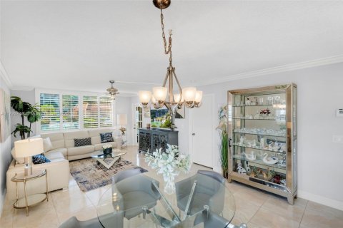 Condo in Margate, Florida, 2 bedrooms  № 1712198 - photo 11