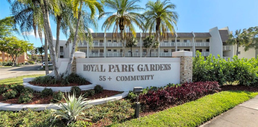 Condo in Margate, Florida, 2 bedrooms  № 1712198