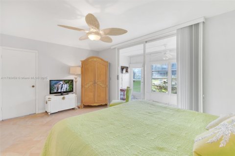 Condo in Margate, Florida, 2 bedrooms  № 1712198 - photo 23