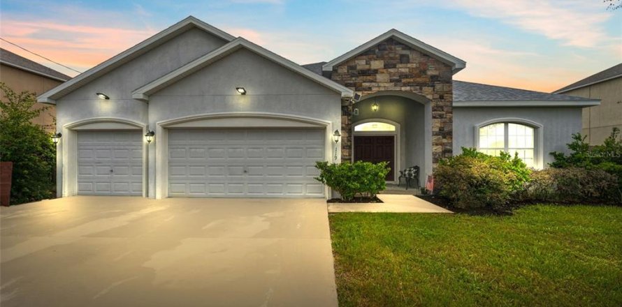Villa ou maison à Eagle Lake, Floride 5 chambres, 274.62 m2 № 1822377