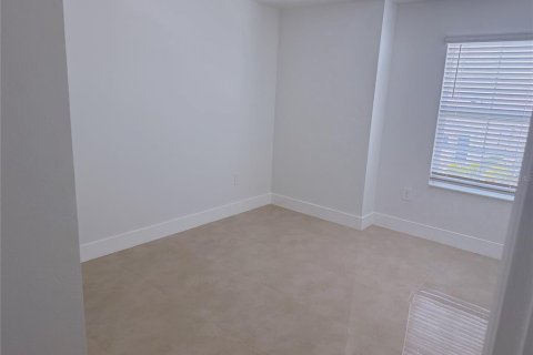 Casa en alquiler en Davenport, Florida, 4 dormitorios, 174.28 m2 № 1871143 - foto 16