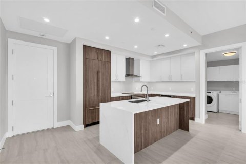 Copropriété à vendre à Saint Petersburg, Floride: 2 chambres, 124.4 m2 № 2216419 - photo 10