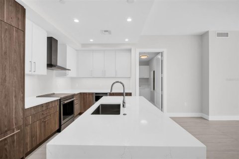 Copropriété à vendre à Saint Petersburg, Floride: 2 chambres, 124.4 m2 № 2216419 - photo 12