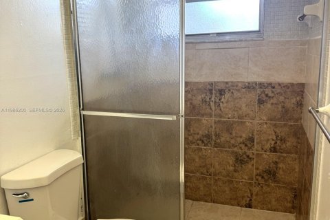 Copropriété à louer à Margate, Floride: 2 chambres, 90.12 m2 № 2048149 - photo 4