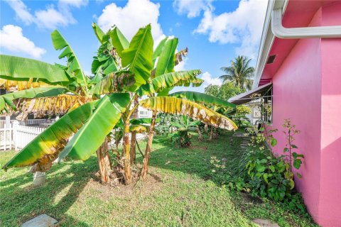 House in Tamarac, Florida 2 bedrooms, 93.09 sq.m. № 2002228 - photo 24