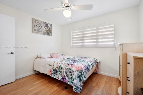 House in Tamarac, Florida 2 bedrooms, 93.09 sq.m. № 2002228 - photo 10