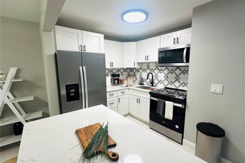Condominio en alquiler en Clearwater, Florida, 1 dormitorio, 46.45 m2 № 1678376 - foto 6