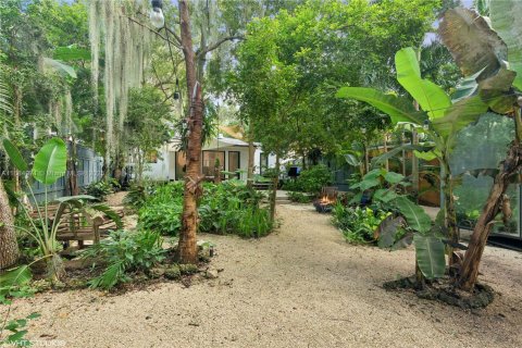 House in Miami, Florida 3 bedrooms, 166.85 sq.m. № 1431534 - photo 3