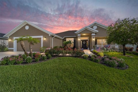 House in Ocala, Florida 4 bedrooms, 237.27 sq.m. № 2223372