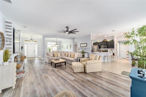 House in Ocala, Florida 4 bedrooms, 237.27 sq.m. № 2223372 - photo 21