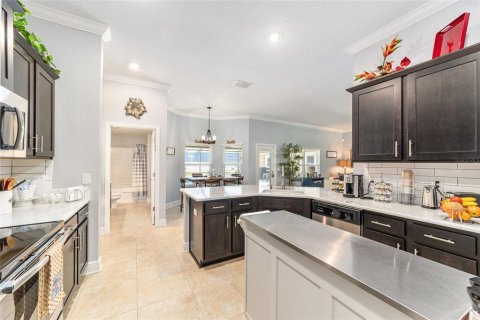 House in Ocala, Florida 4 bedrooms, 237.27 sq.m. № 2223372 - photo 16