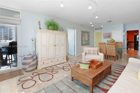 Copropriété à vendre à Hollywood, Floride: 2 chambres, 112.23 m2 № 2042123 - photo 6