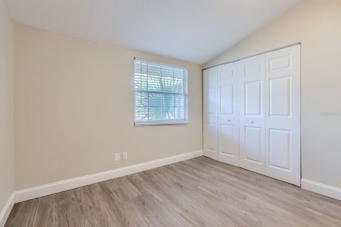 Villa ou maison à vendre à DeLand, Floride: 4 chambres, 151.99 m2 № 2437143 - photo 17