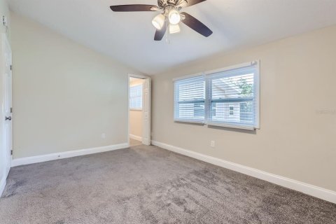 Villa ou maison à vendre à DeLand, Floride: 4 chambres, 151.99 m2 № 2437143 - photo 13