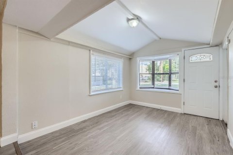 Villa ou maison à vendre à DeLand, Floride: 4 chambres, 151.99 m2 № 2437143 - photo 5