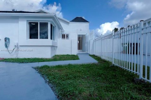 Appartement à louer à Miami, Floride: 1 chambre № 1984086 - photo 1