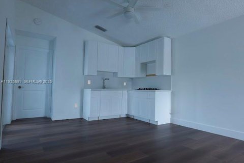 Appartement à louer à Miami, Floride: 1 chambre № 1984086 - photo 4