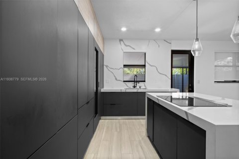 Купить таунхаус в Дорал, Флорида 4 спальни, 187.66м2, № 1996940 - фото 8