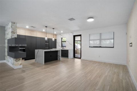 Купить таунхаус в Дорал, Флорида 4 спальни, 187.66м2, № 1996940 - фото 4