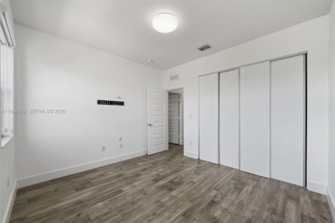 Купить таунхаус в Дорал, Флорида 4 спальни, 187.66м2, № 1996940 - фото 26