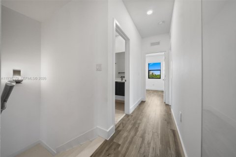 Купить таунхаус в Дорал, Флорида 4 спальни, 187.66м2, № 1996940 - фото 12