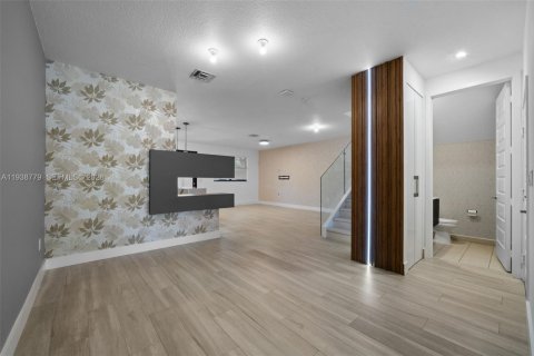 Купить таунхаус в Дорал, Флорида 4 спальни, 187.66м2, № 1996940 - фото 2