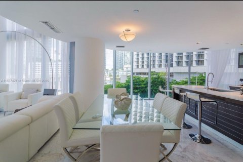 Condominio en venta en Miami, Florida, 2 dormitorios, 157.38 m2 № 1888797 - foto 8