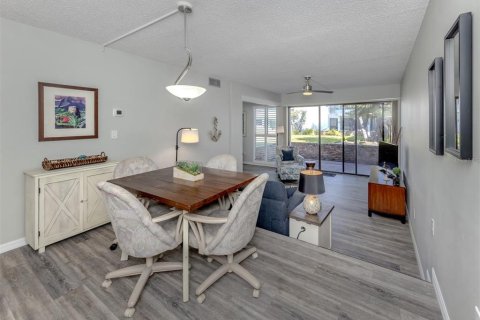 Copropriété à vendre à Venice, Floride: 2 chambres, 86.77 m2 № 2408123 - photo 4