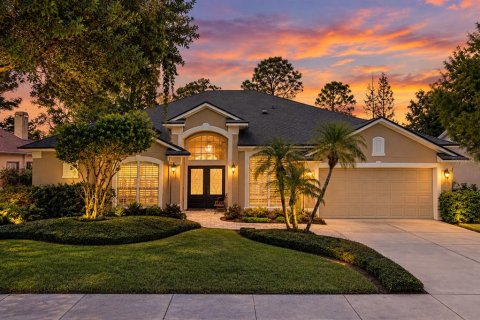 Casa en Lake Mary, Florida 4 dormitorios, 220.46 m2 № 2419876