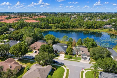 Casa en venta en Lake Mary, Florida, 4 dormitorios, 220.46 m2 № 2419876 - foto 2