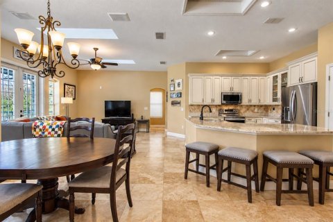 Casa en venta en Lake Mary, Florida, 4 dormitorios, 220.46 m2 № 2419876 - foto 13