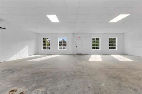 Immobilier commercial à louer à Port Charlotte, Floride № 2415467 - photo 9