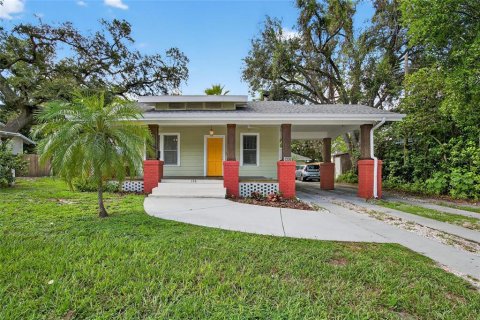 House in Tampa, Florida 2 bedrooms, 112.6 sq.m. № 1886781 - photo 1