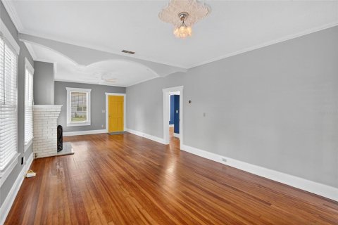 House in Tampa, Florida 2 bedrooms, 112.6 sq.m. № 1886781 - photo 6