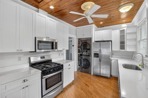 House in Tampa, Florida 2 bedrooms, 112.6 sq.m. № 1886781 - photo 25