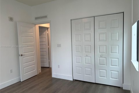 Снять в аренду кондоминиум в Дорал, Флорида 3 спальни, 132.94м2, № 2020770 - фото 14