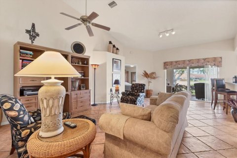 House in Palmetto, Florida 3 bedrooms, 138.15 sq.m. № 1733349 - photo 5