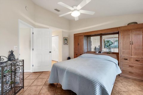 House in Palmetto, Florida 3 bedrooms, 138.15 sq.m. № 1733349 - photo 15