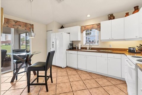 House in Palmetto, Florida 3 bedrooms, 138.15 sq.m. № 1733349 - photo 10