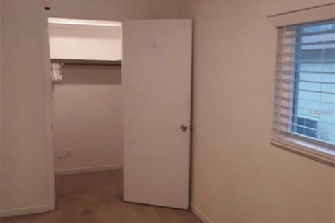 Condo in Largo, Florida, 2 bedrooms  № 2216680 - photo 12