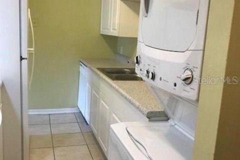 Condo in Largo, Florida, 2 bedrooms  № 2216680 - photo 4