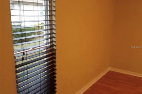 Condo in Largo, Florida, 2 bedrooms  № 2216680 - photo 8
