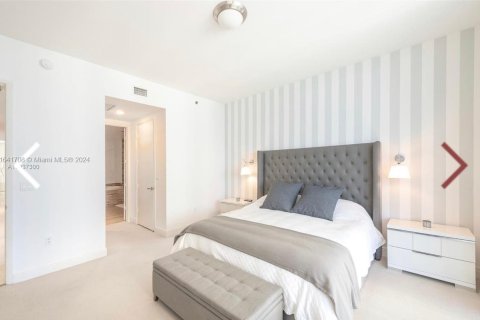 Condo in Sunny Isles Beach, Florida, 2 bedrooms  № 1708878 - photo 24