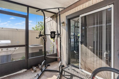Townhouse in Tampa, Florida 2 bedrooms, 115.2 sq.m. № 1795787 - photo 15