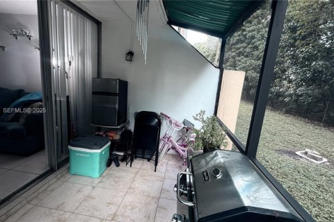 Снять в аренду кондоминиум в Майами, Флорида 1 спальня, 63.17м2, № 1990676 - фото 5