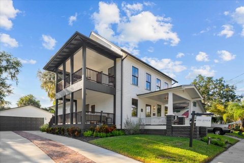 House in Palatka, Florida 3 bedrooms, 191.01 sq.m. № 2104163