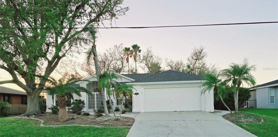 Casa en Rotonda, Florida 3 dormitorios, 147.81 m2 № 1427844