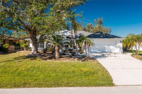Casa en venta en Rotonda, Florida, 3 dormitorios, 147.81 m2 № 1427844 - foto 2